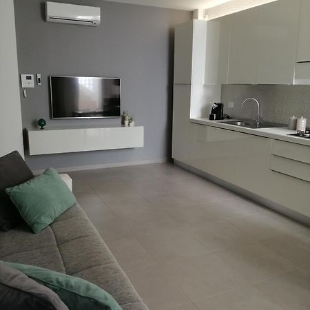 Sea View Apartment Monopoli Buitenkant foto