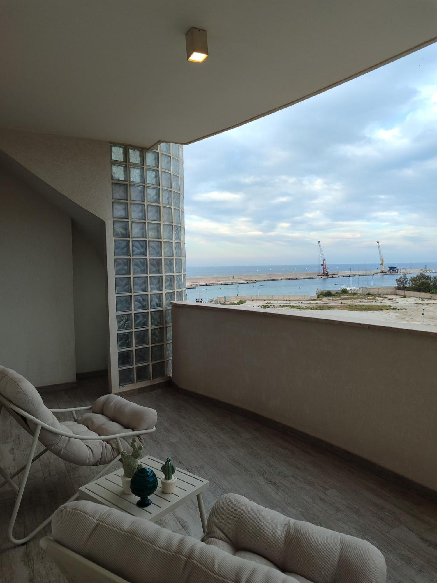 Sea View Apartment Monopoli Buitenkant foto