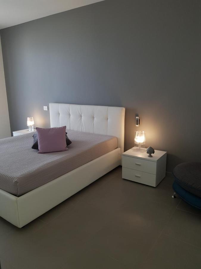 Sea View Apartment Monopoli Buitenkant foto